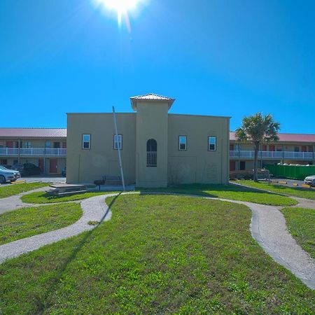 Days Inn By Wyndham أرانسس باس المظهر الخارجي الصورة