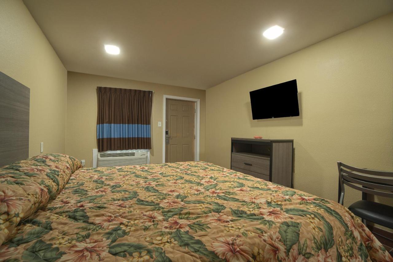 Days Inn By Wyndham أرانسس باس المظهر الخارجي الصورة
