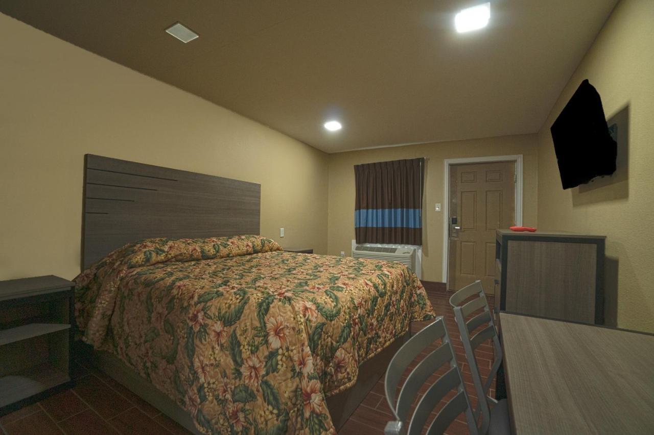 Days Inn By Wyndham أرانسس باس المظهر الخارجي الصورة